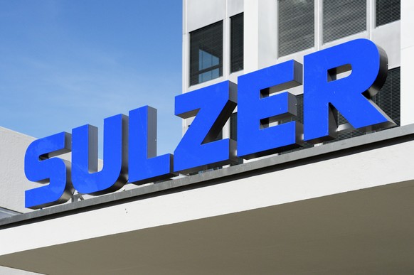 ARCHIVBILD ZUR EINFRIERUNG DER BANKKONTEN VON SULZER IN DEN USA, AM MITTWOCH, 11. APRIL 2018 - Das Logo des Industriekonzerns Sulzer, aufgenommen vor dem Sulzer Hochhaus, am Donnerstag, 28. August 201 ...