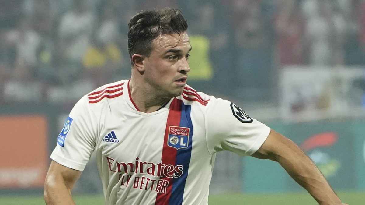 Lyon's Xherdan Shaqiri controls the ball during the French League One soccer match between Strasbourg RCSA and Olympique Lyonnais at the Groupama stadium in Lyon, France, Sunday, Sept. 12, 2021.  ...