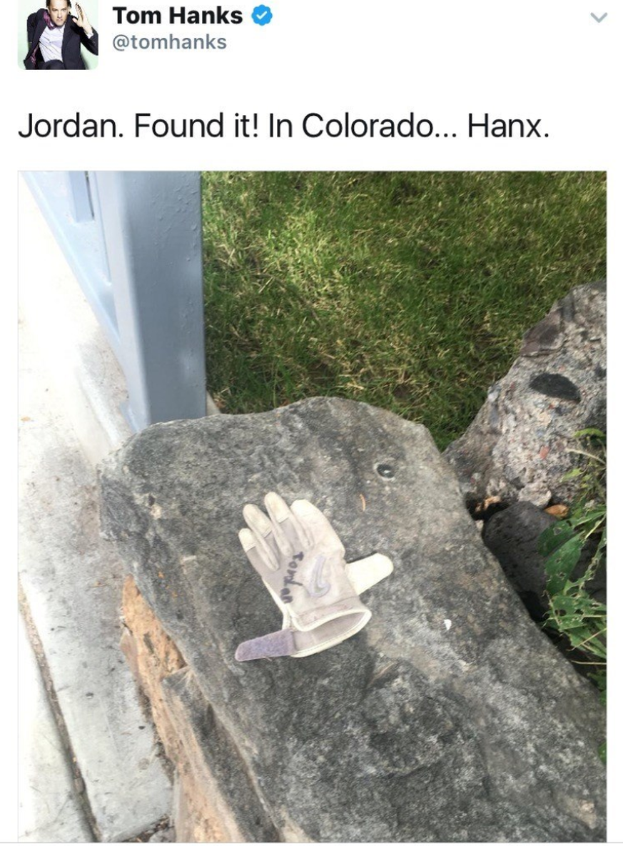 tom hanks handschuh meme

https://www.instagram.com/p/DWhAMh8idti/