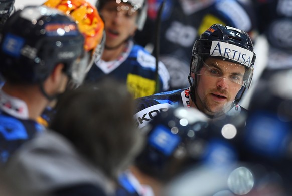 Ambri&#039;s player Nick Plastino celebrates the 1-0 during the preliminary round game of National League Swiss Championship 2017/18 between HC Ambri Piotta and EHC Kloten, at the ice stadium Valascia ...