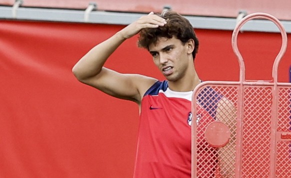 epa10792259 Portuguese soccer player Joao Felix participates in a training session for Atletico de Madrid club, in Majadahonda, Madrid, Spain, 09 August 2023. EPA/Sebastian Mariscal Martinez