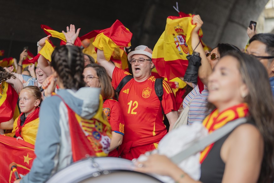 Spanish fans are seen during the Fan Walk prior the UEFA Women&#039;s EURO 2025 final soccer match between England and Spain at the St. Jakob-Park stadium in Basel, Switzerland, on Sunday, July 27, 20 ...