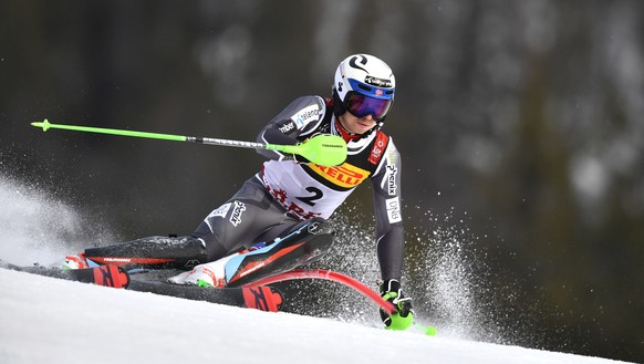 epa07376575 Henrik Kristoffersen of Norway clears a gate during the first run of the Men&#039;s Slalom race at the 2019 FIS Alpine Skiing World Championships in Are, Sweden, 17 February 2019. EPA/CHRI ...