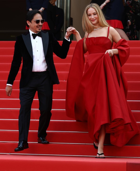 May 21, 2023, Cannes, Cote d Azur, France: JENNIFER LAWRENCE wearing a pair of black flip-flops attends the screening of Anatomy of a Fall during the 76th Annual Cannes Film Festival at Palais des Fes ...