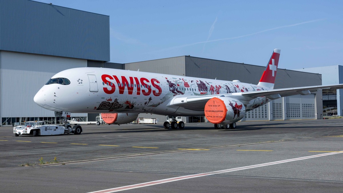 Der-1-Airbus-A350-der-Swiss-hebt-Richtung-Z-rich-ab