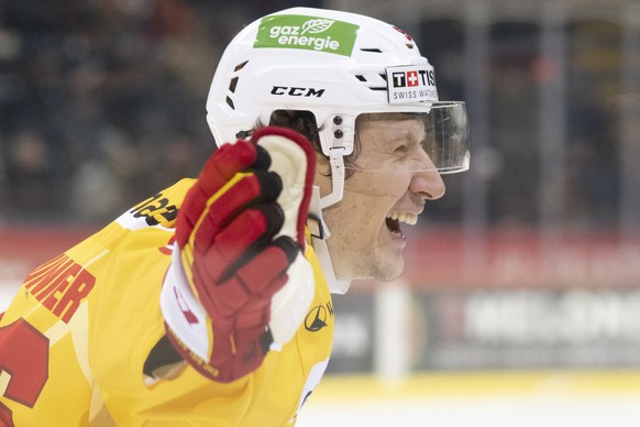 Biels Damien Brunner jubelt beim 0:4 im Qualifikationsspiel der National League zwischen dem SC Bern und dem EHC Biel, am Dienstag, 1. Maerz 2022, in der Postfinance Arena in Bern. (KEYSTONE/Marcel Bi ...