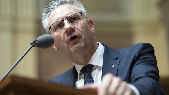 Andreas Glarner, SVP-AG, spricht an der Herbstsession der Eidgenoessischen Raete, am Dienstag, 19. September 2017 im Nationalrat in Bern. (KEYSTONE/Anthony Anex)