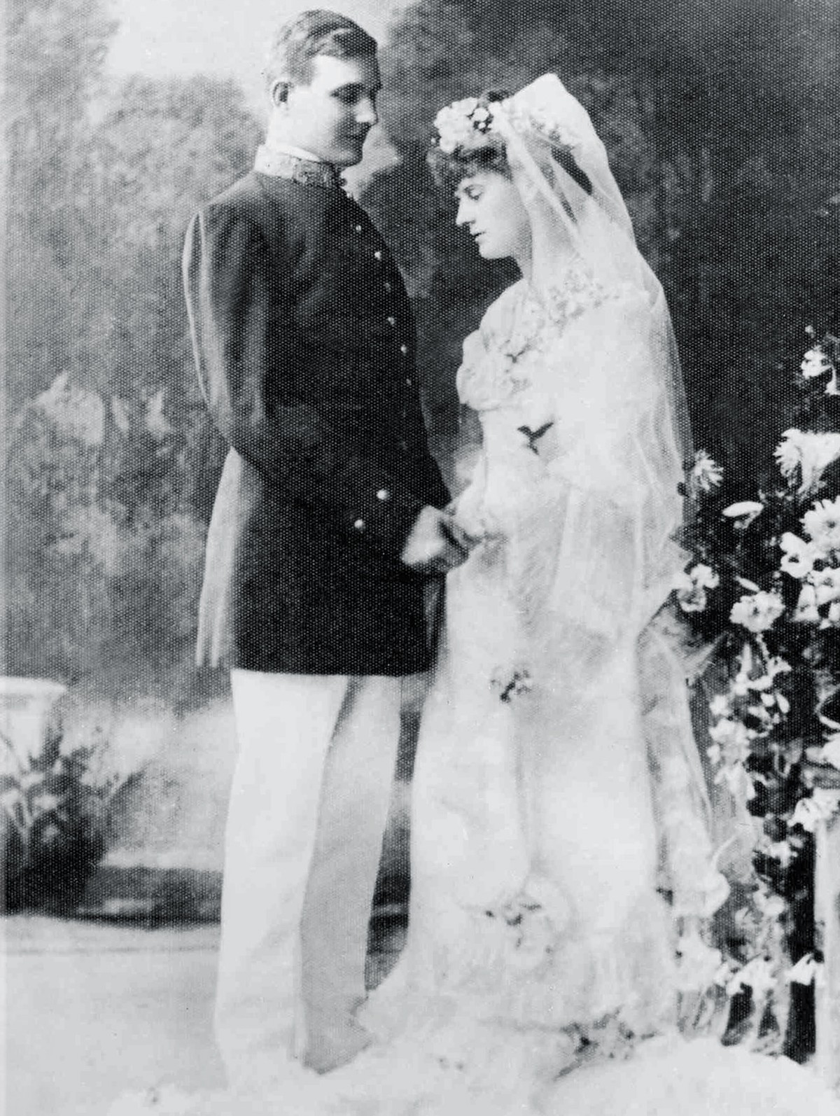 http://lissadellhouse.com/countess-markievicz/

Constance Markievicz