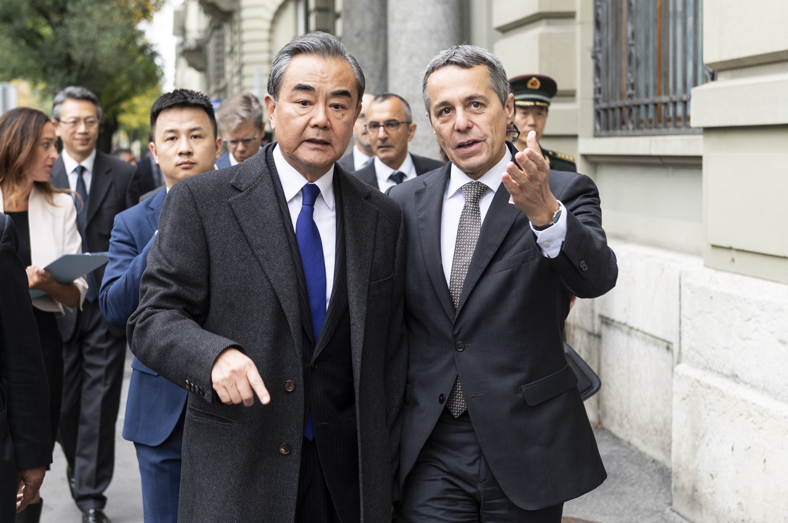 Beim Treffen mit Chinas Aussenminister Wang Yi im Oktober 2019 habe er «die Hälfte der Zeit über die Uiguren diskutiert», sagte Ignazio Cassis.