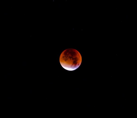 Dein Bild vom #Blutmond ist KÃ¤se? Da bist du nicht alleine, wie diese total genialen Fotos zeigen
Aufgenommen in Frenkendorf (BL) :)