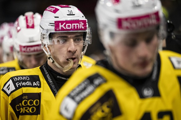 Nils Rhyn (SCB, #51) im Spiel der Eishockey National League zwischen den ZSC Lions und dem SC Bern am Freitag, 3. Oktober 2025 in der Swiss Life Arena in Zuerich. (KEYSTONE/Andreas Becker)