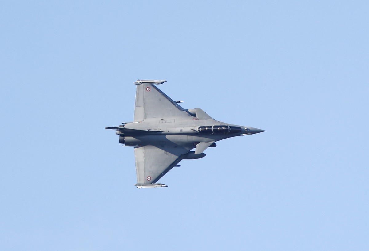 epa12888759 A French Rafale F4 fighter jet assigned to the NATO Baltic Air Policing mission arrives at Lielvarde Air Base, Latvia, 14 April 2026. France deployed four Rafale fighters to Lielvarde Air  ...