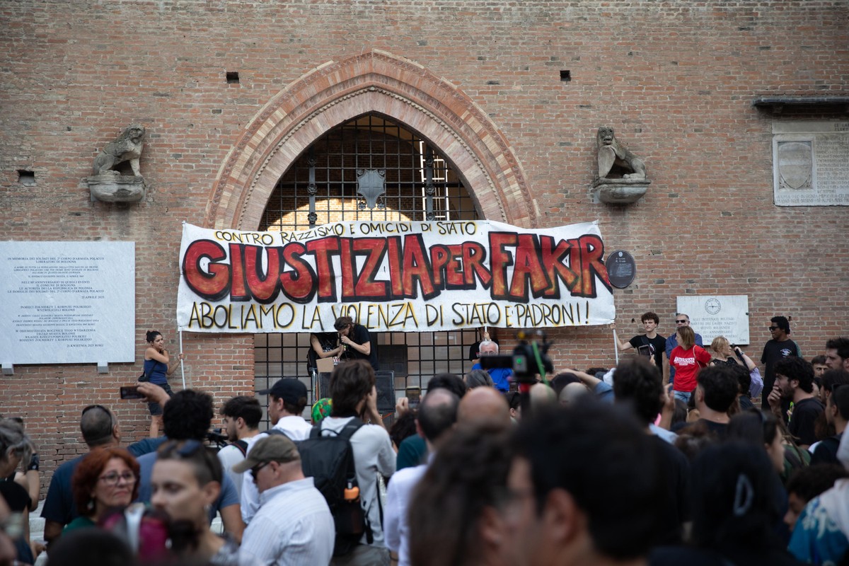 epa13123810 People take part in a demonstration calling for justice for Abderrahim Fakir, a Moroccan man who died while being restrained by police during an arrest, in Bologna, Italy, 20 July 2026. EP ...