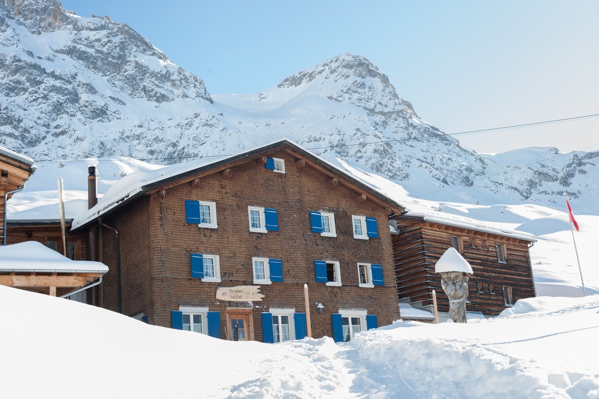 Rauszeit Hideout Hotel Schweiz Berggasthaus Sulzfluh