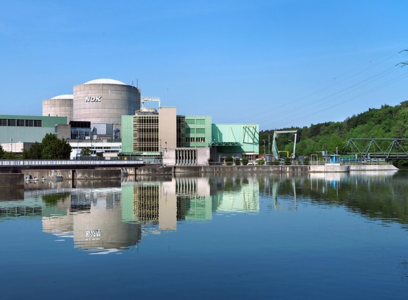 Das AKW Beznau darf Kühlwasser künftig nur noch in die Aare leiten, wenn deren Temperatur unter 25 Grad liegt. (Archivbild)