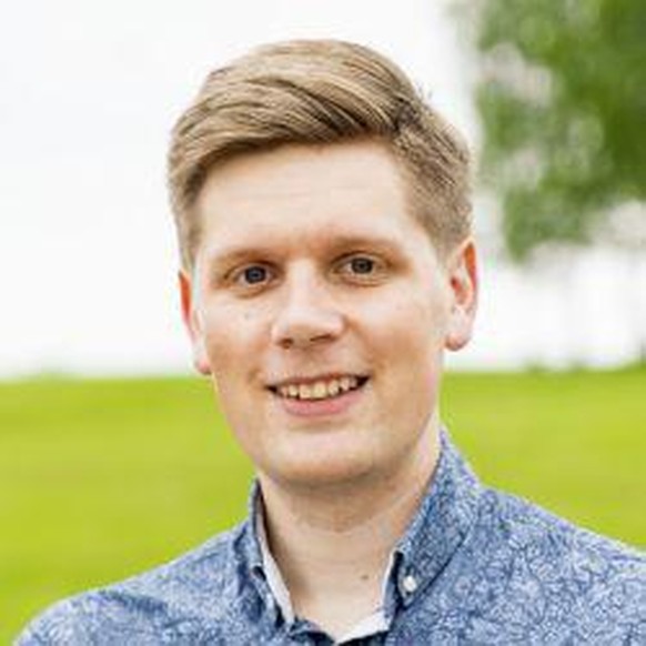 Lars Fjærli Hjetland
https://ullensaker.arbeiderpartiet.no/representanter/104423-lars-fjrli-hjetland