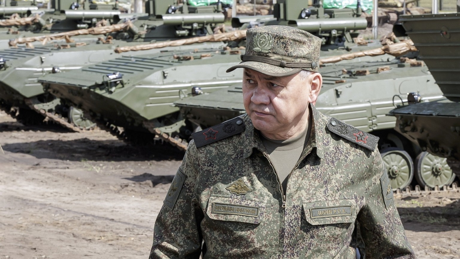This photo taken and released by Russian Defense Ministry Press Service on Thursday, June 8, 2023, Russian Defense Minister Sergei Shoigu inspects the preparation of equipment and weapons for shipment ...