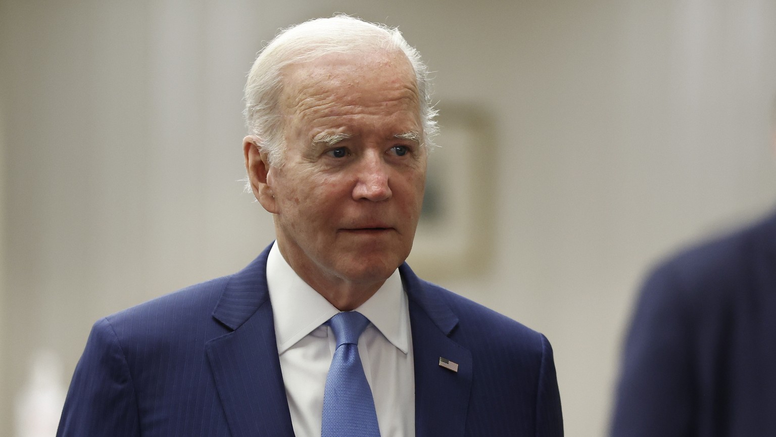 epa10636219 US President Joe Biden arrives for a bilateral meeting with Japan&#039;s Prime Minister ahead of the G7 Hiroshima Summit in Hiroshima, Japan, 18 May 2023. The G7 Hiroshima Summit will be h ...