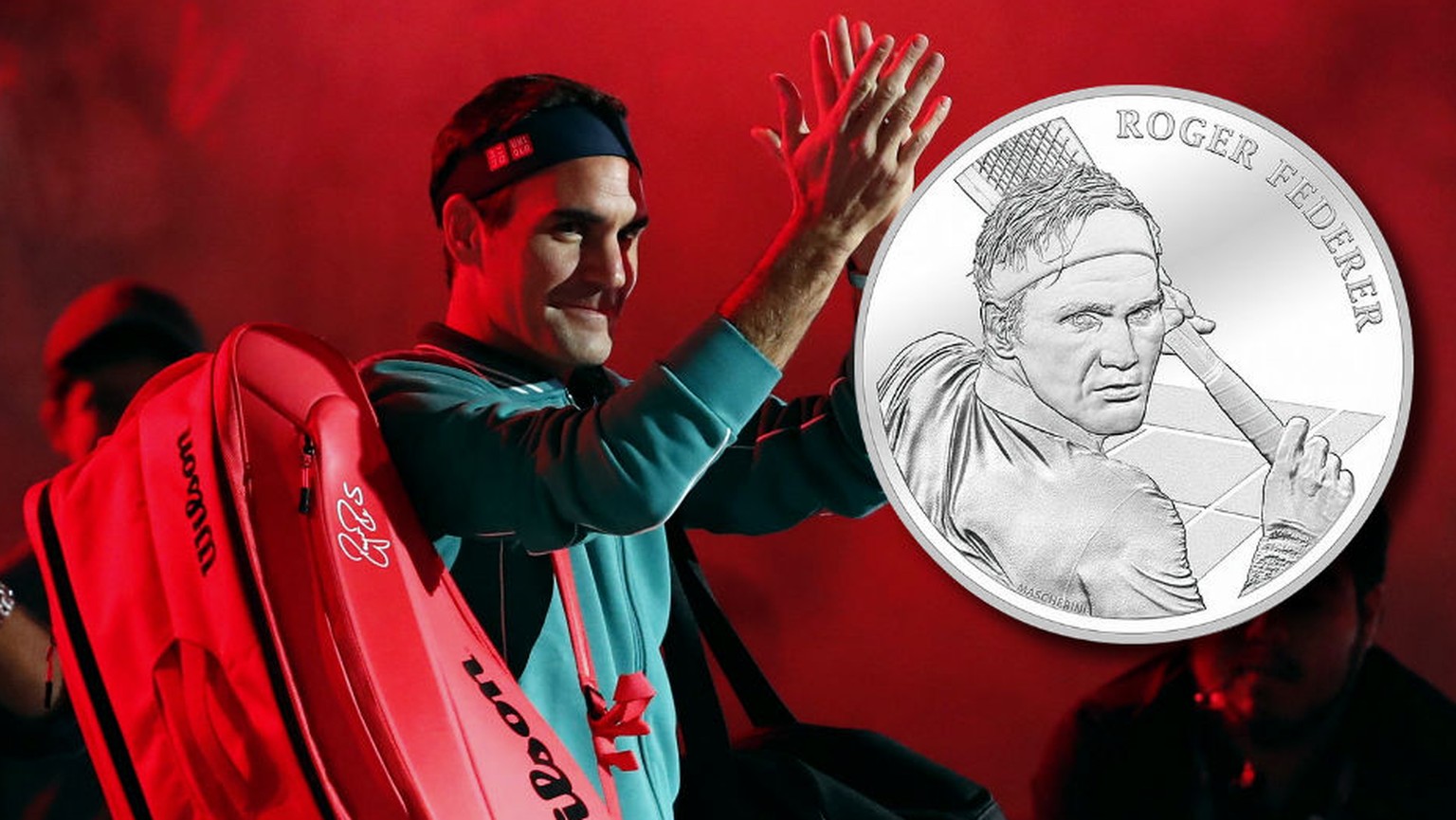 Die neue Münze, die Roger Federer zeigt.