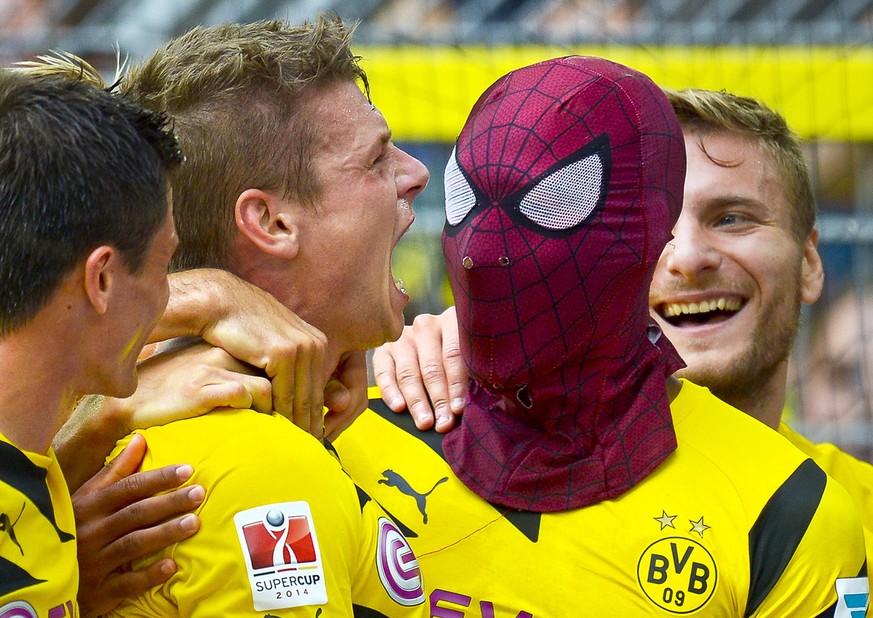 Als Pierre-Emerick Aubameyang noch in seiner Heimat bei Saint-Etienne spielte, jubelte er nach seinen Toren gerne mit einer Spiderman-Maske. Inspiriert dazu hatte ihn ein ehemaliger Mitspieler, Goalie ...