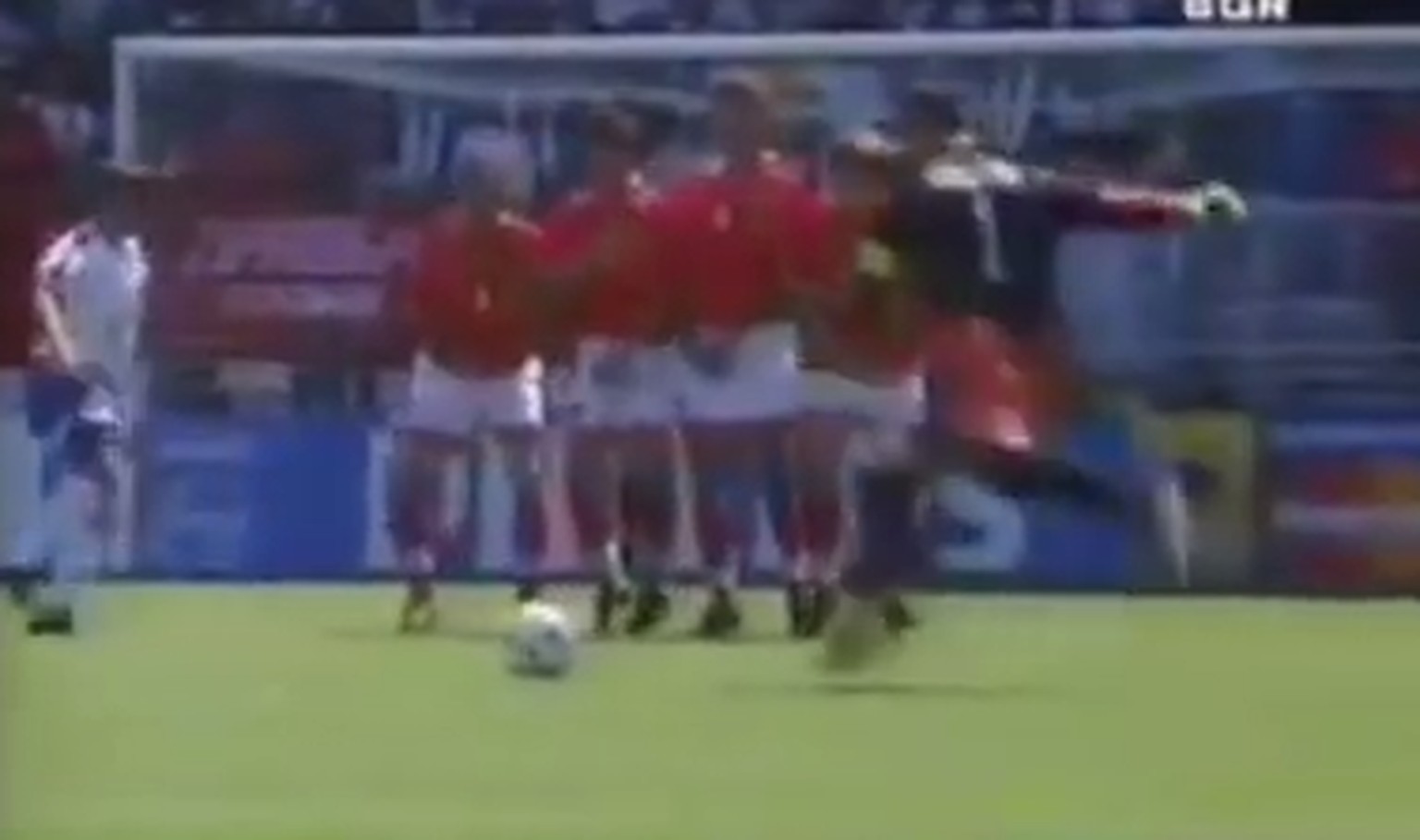 José Luis Chilavert wird beinahe zum ersten Goalie