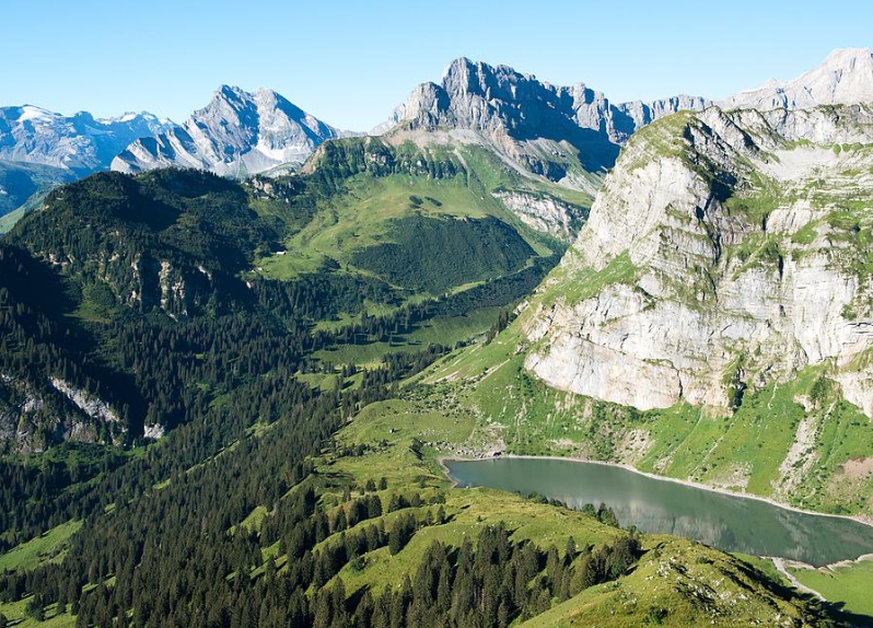 Rauszeit neue Wanderrouten Oberblegisee Glarus Wandern Schweiz