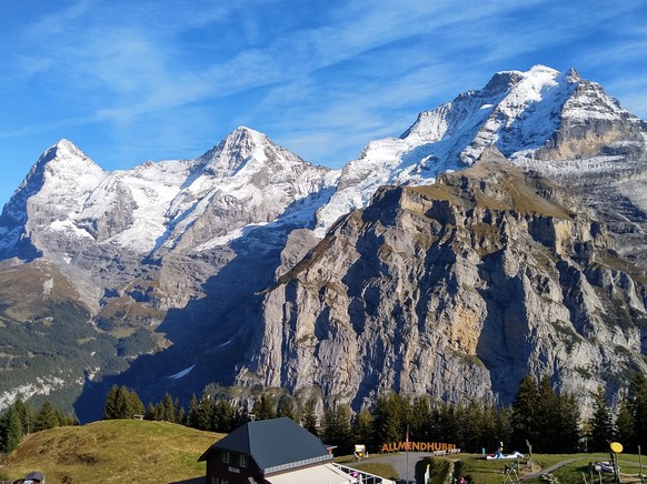 Die Sonne kommt! Deshalb hier die wundervolle watson-Wander-Sammlung
Gruss vom Allmendhubel bei Mürren
