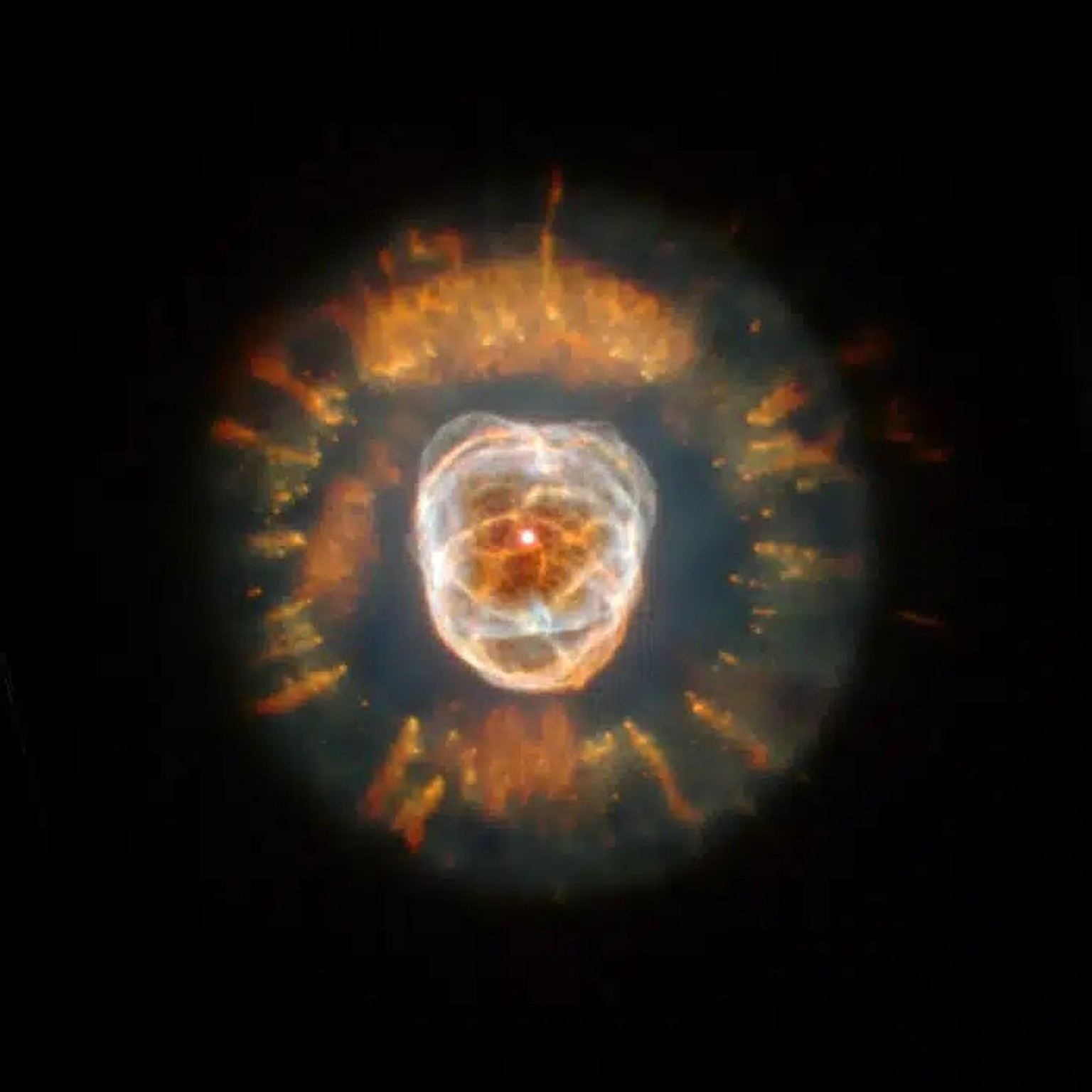 Der Löwennebel im reinen optischen Licht, aufgenommen von der Wide Field &amp; Planetary Camera 2 des Hubble-Weltraumteleskops im Januar 2000, kurz nach einer Wartungsmission. Die komplexe Struktur de ...