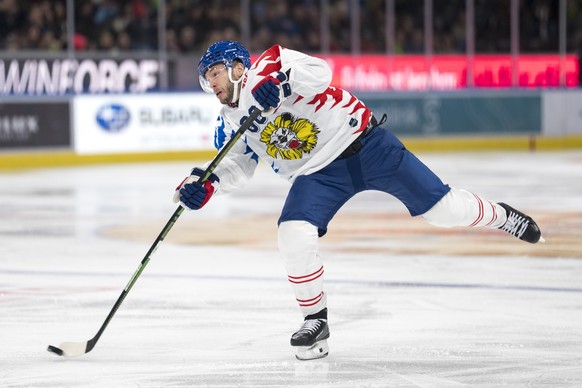 Dario Trutmann (ZSC) in Aktion bei dem Spiel der Eishockey National League zwischen den ZSC Lions und den SC Rapperswil-Jona Lakers am Sonntag, 7. Dezember 2025 in der Swiss Life Arena in Zuerich. (KE ...