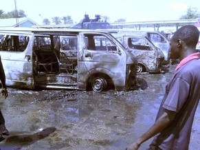 Bei einem Bombenanschlag auf einen Bus-Terminal im Nordosten Nigerias vom Freitag sterben über 20 Menschen. Auch hier soll Boko Haram dahinterstecken.