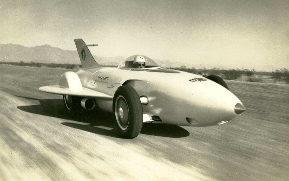 Remembering GM’s Firebird I
1953
https://www.hemmings.com/blog/2016/01/20/remembering-gms-firebird-i/