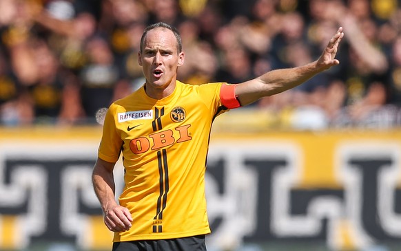 YBs Steve von Bergen beim Fussballspiel der Super League, Berner Young Boys gegen Grasshopper Club Zuerich, am Sonntag, 22. Juli 2018, im Stade de Suisse in Bern. (KEYSTONE/Thomas Hodel)