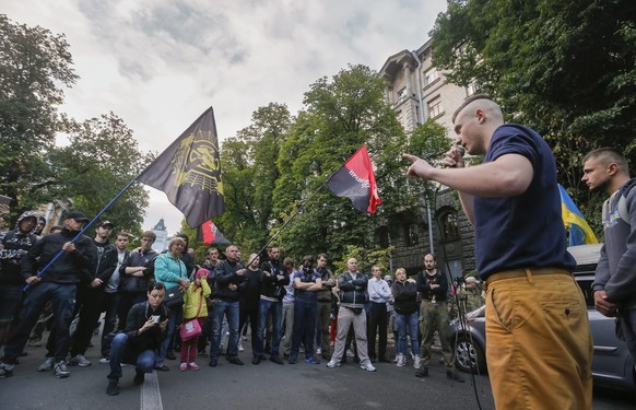 Protestierende des Rechten Sektors in Kiew.