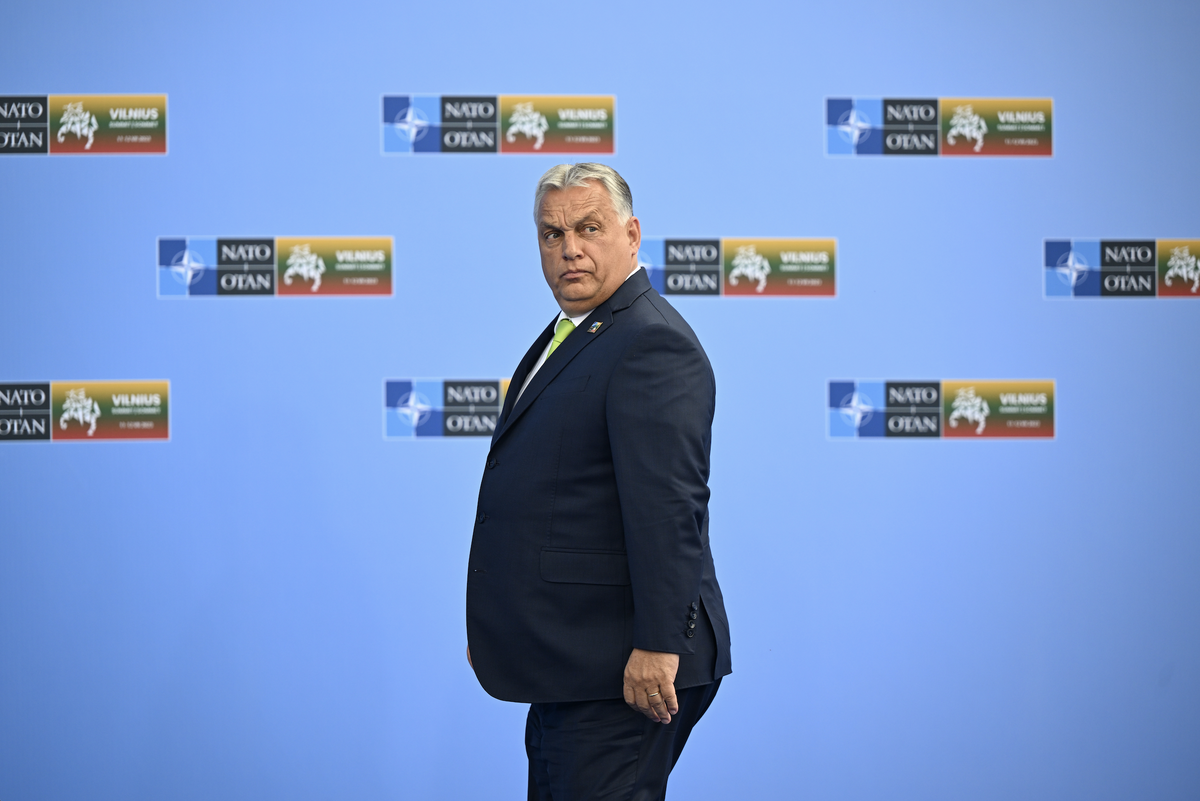 Le premier ministre hongrois Victor Orban arrive au sommet de l'OTAN à Vilnius, en Lituanie, le 11 juillet 2023.