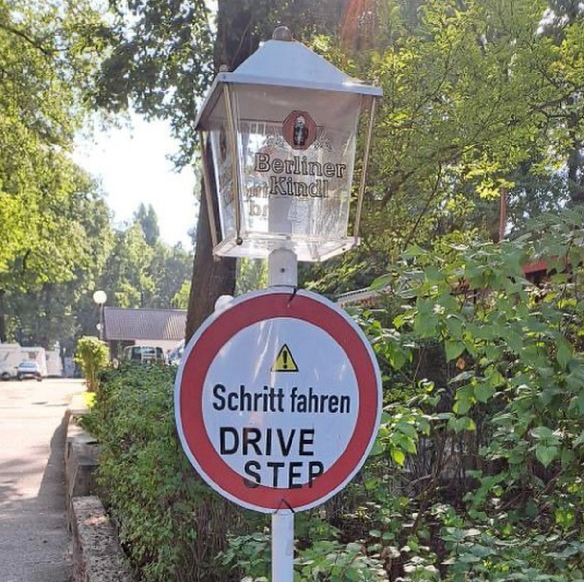 Fail-Übersetzung: Schritt fahren