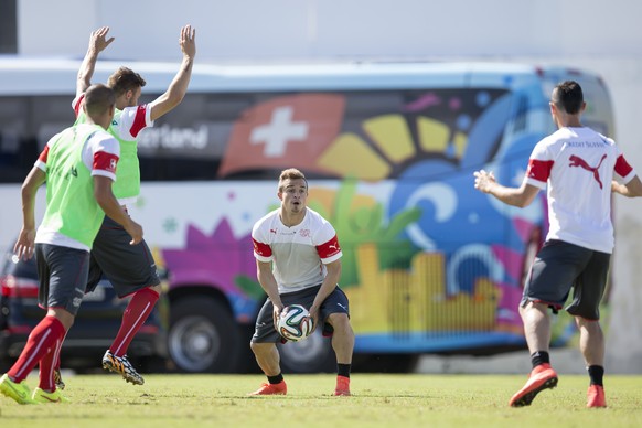 Ein Handball-Spielchen zum warm machen.