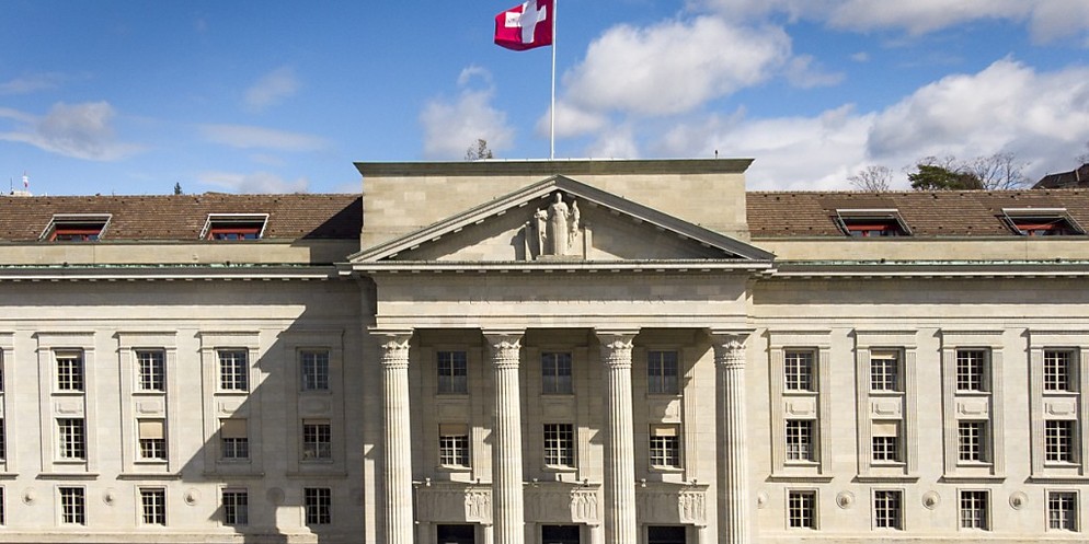 Das Bundesgericht hat die Beschwerde eines Mannes abgewiesen, der 2019 auf der Flucht vor der Polizei in Winterthur eine Polizistin angefahren und schwer verletzt hatte.