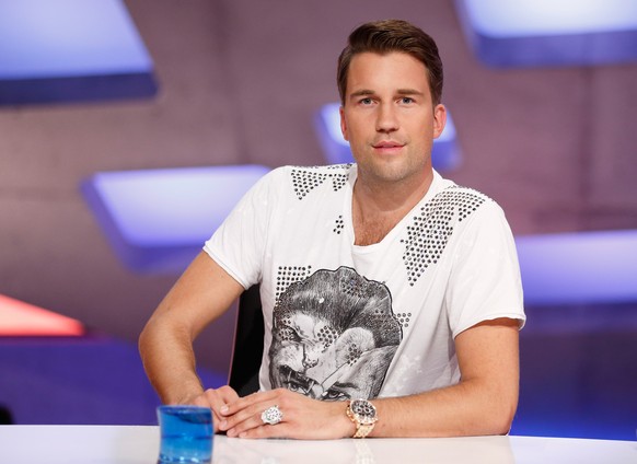 COLOGNE, GERMANY - OCTOBER 07: DJ Antoine attends the &#039;Deutschland sucht den Superstar&#039; jury photocall on October 7, 2014 in Cologne, Germany. (Photo by Andreas Rentz/Getty Images)