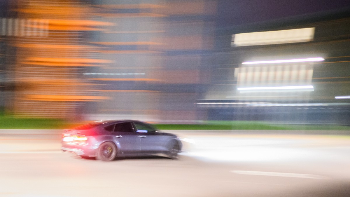 Mit 238 km/h auf der Autobahn – Bundesgericht bestätigt Höchststrafe für Glarner Raserin