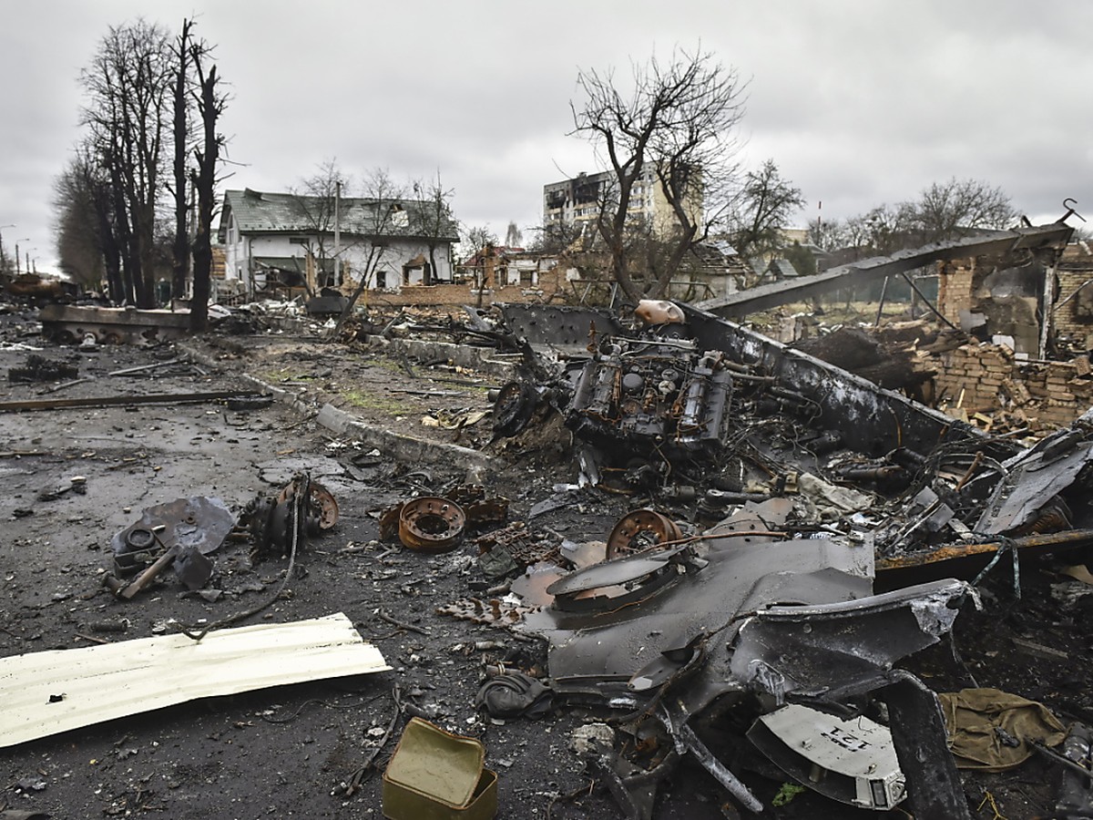 En se retirant de la r�gion de Kiev, les forces russes laissent derri�res elles "un d�sastre total", selon le pr�sident ukrainien Volodymyr Zelensky.