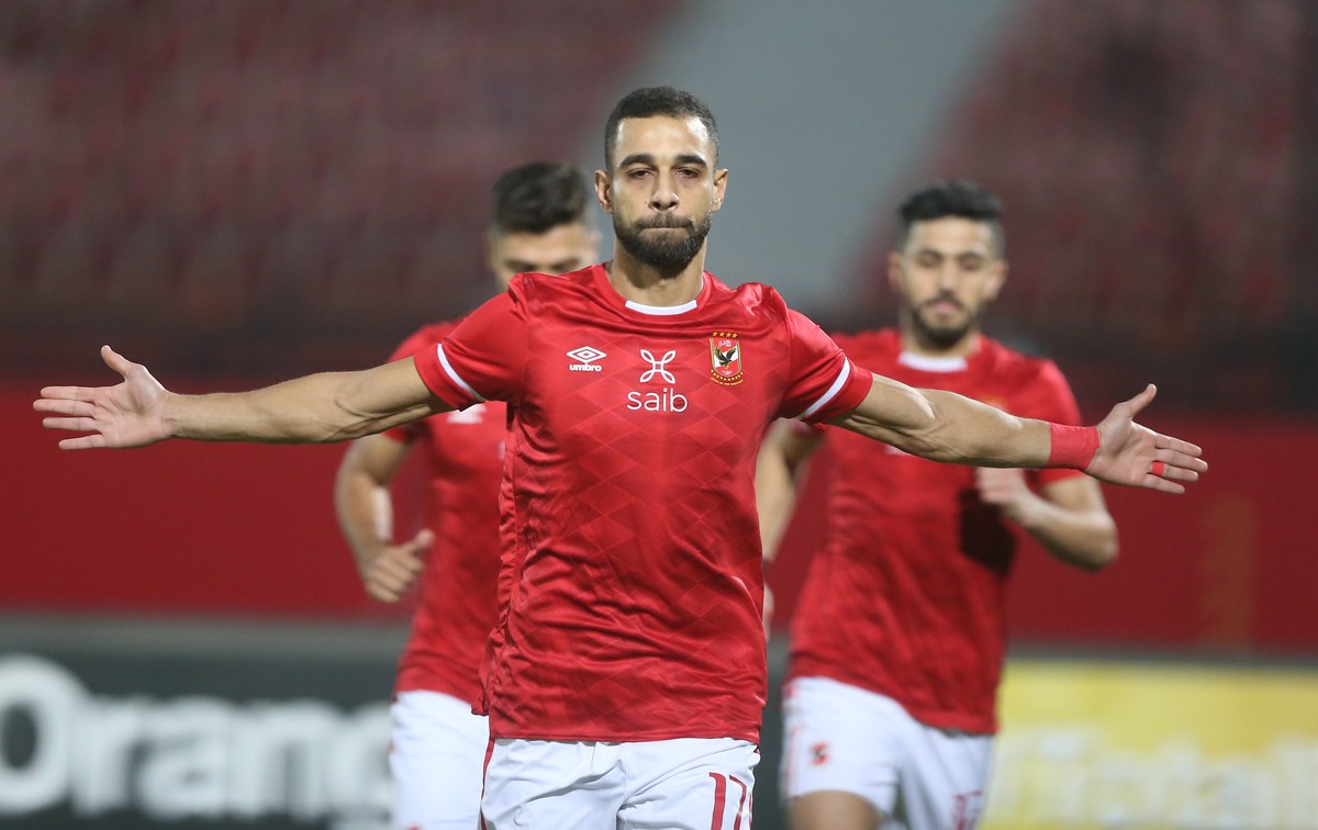epa09893897 Al Ahly player Amro Elsoluia celebrates after scoring during the CAF Champions League soccer match between between Al Ahly SC vs Raja Casablanca in Cairo, Egypt, 16 April 2022. EPA/KHALED  ...