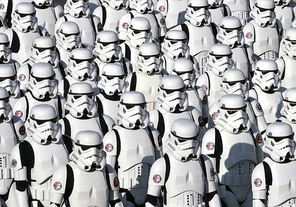 China feiert 90. Armeegeburtstag mit riesiger Militärparade
Da kommt mir immer das hier in den Sinn.