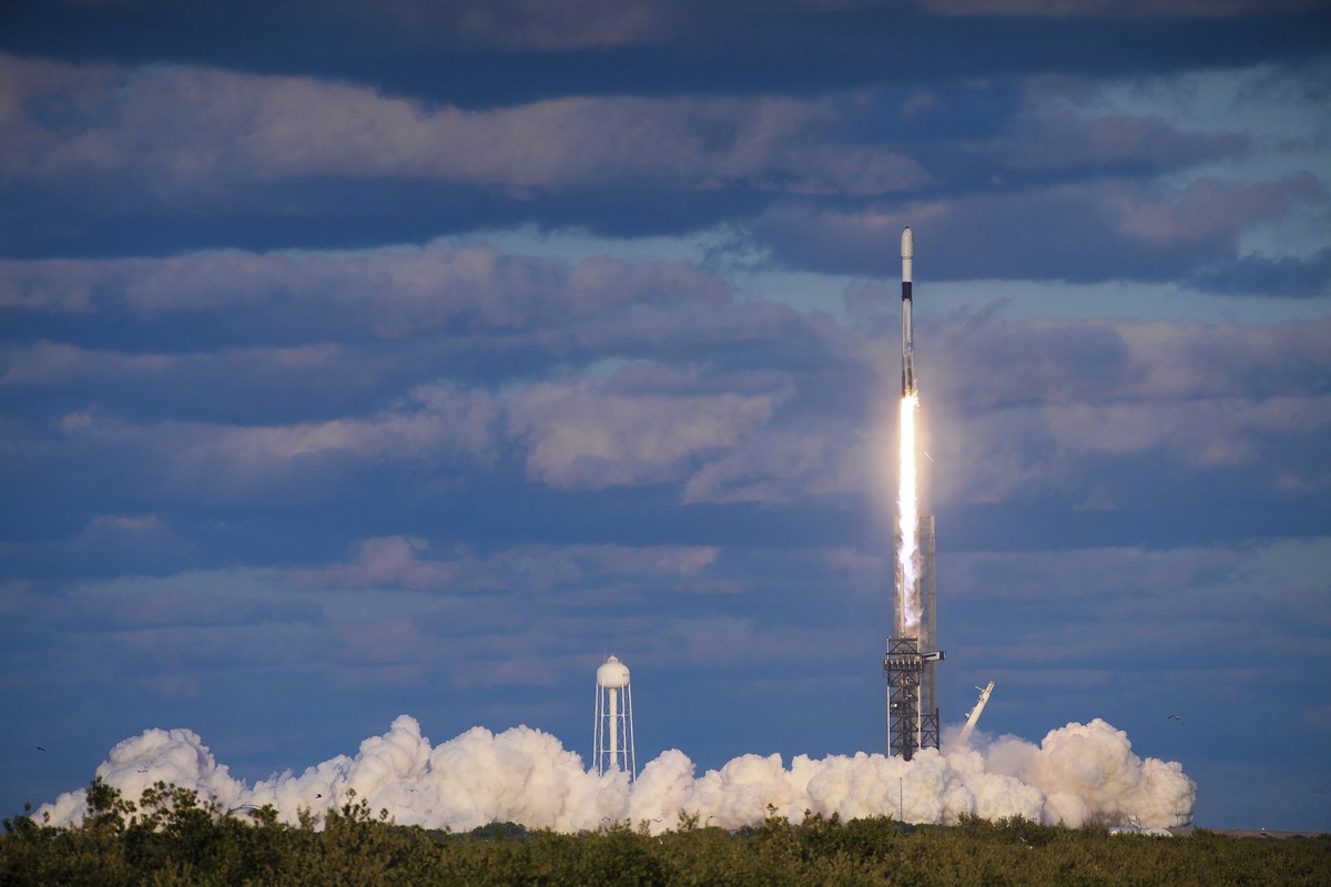 In this photo provided by South Korea Defense Ministry, South Korea's second military spy satellite lifts off from the Kennedy Space Center in Cape Canaveral, Fla., on Sunday, April 7, 2024. Sout ...