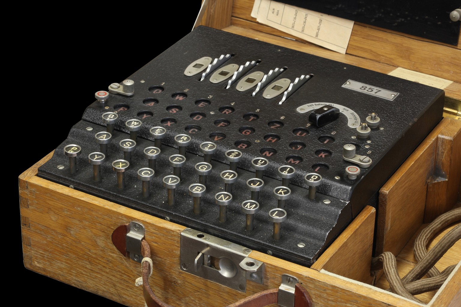 Chiffriermaschine Enigma Modell K, wie es in der Schweiz verwendet wurde.