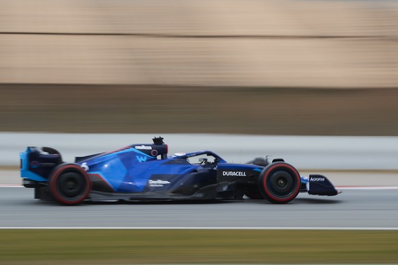 epa09783996 Canadian Formula One driver Nicholas Latifi of Williams Racing Team in action during the pre-season testing at the Circuit de Barcelona-Catalunya racetrack in Montmelo outside Barcelona, S ...