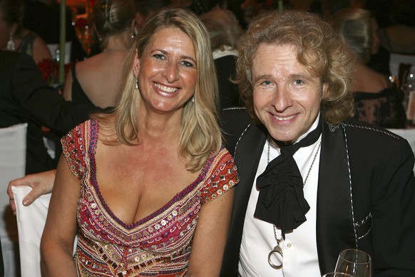 Raphaela Ackermann und Thomas Gottschalk.