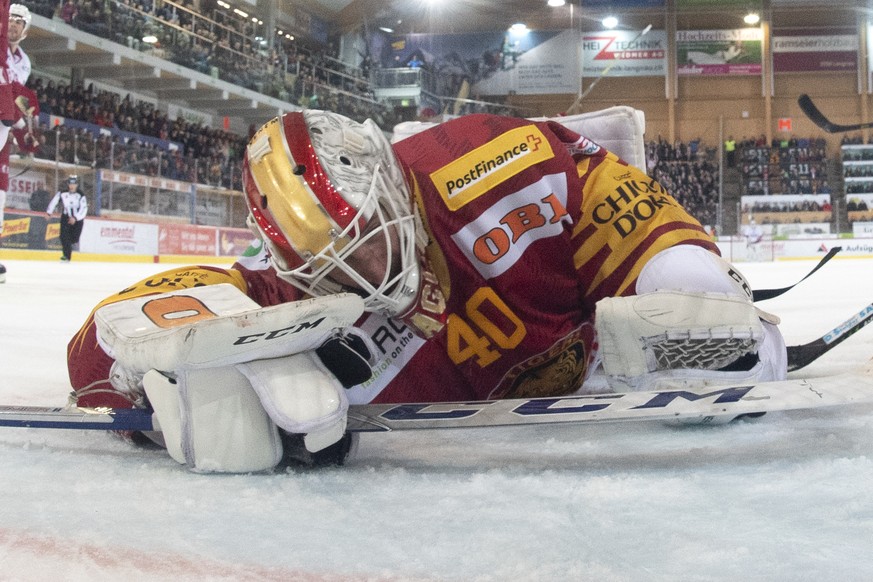 Tigers Goalie Damiano Ciaccio geschlagen zum 0:3 waehrend dem zweiten Playoff Viertelfinalspiel der National League zwischen den SCL Tigers und dem HC Lausanne, am Dienstag 12. Maerz 2019 im Ilfisstad ...