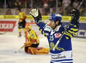 Yves Sarault spielte in der Schweiz unter anderem beim HCD.