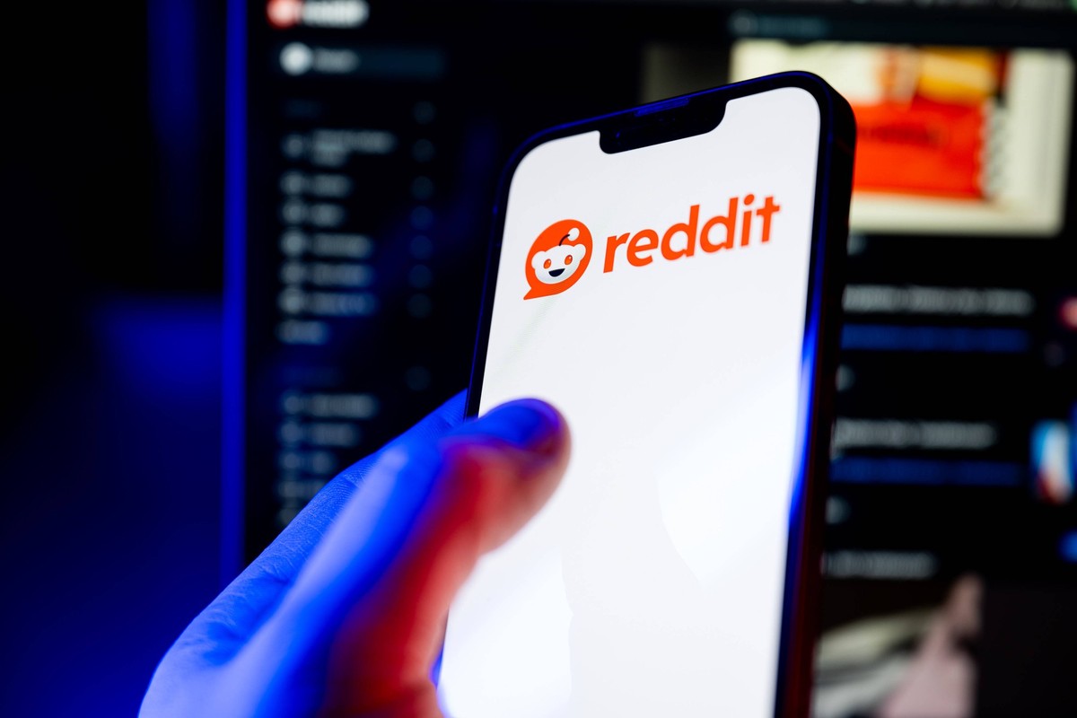 Logos displayed on smartphones in Poland - 11 Jan 2025 In this photo illustration, a Reddit logo seen displayed on a smartphone.