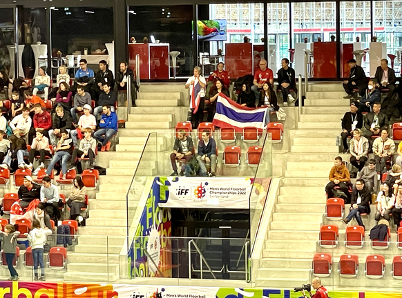 AXA Arena Winterthur: Die Fans beim Spiel an der Unihockey-WM zwischen Thailand und Singapur.